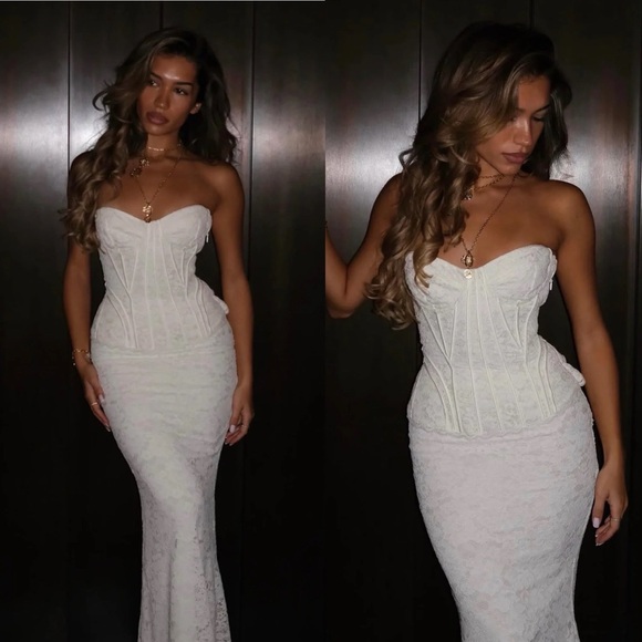 House of CB Solaine Ivory Lace Corset Maxi Dress Size L A-C NWOT Floral lace - Picture 15 of 17